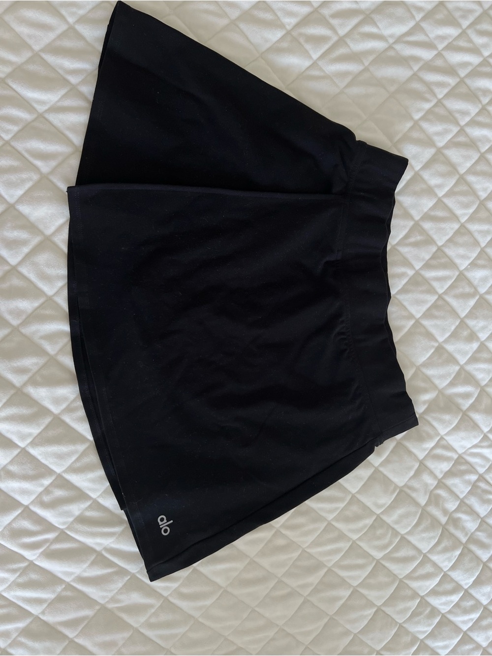 ALO Yoga Black Active Skort with Subtle Logo